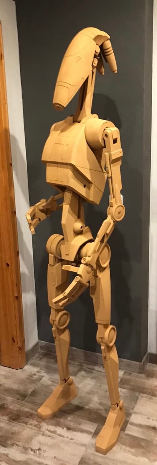 Lebensgroße Droiden-Figur aus dem 3D-Druck